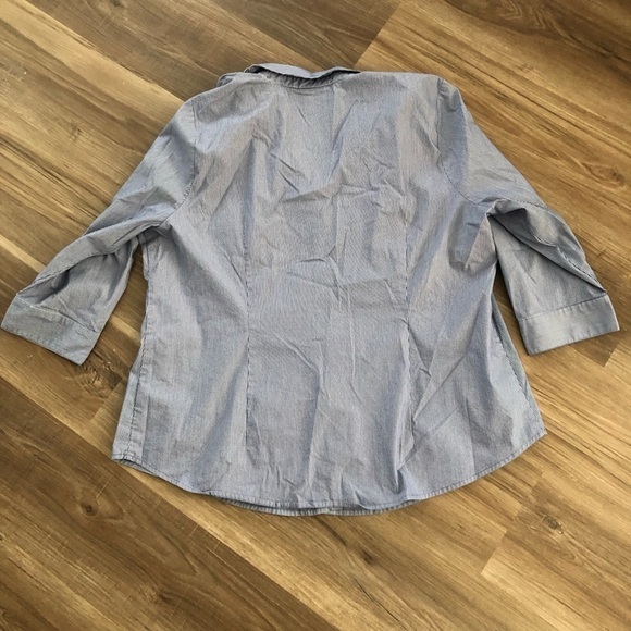 Worthing Blue Pin Stripe Button down Women’s size 2X - Picture 7 of 8
